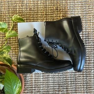 Everlane The Modern Utility Lace up Boot